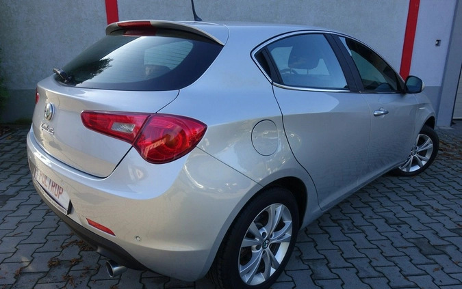 Alfa Romeo Giulietta cena 27900 przebieg: 175000, rok produkcji 2013 z Hajnówka małe 191